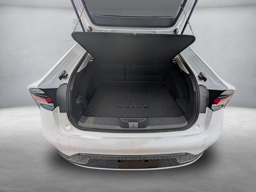 2025 Toyota Prius XLE