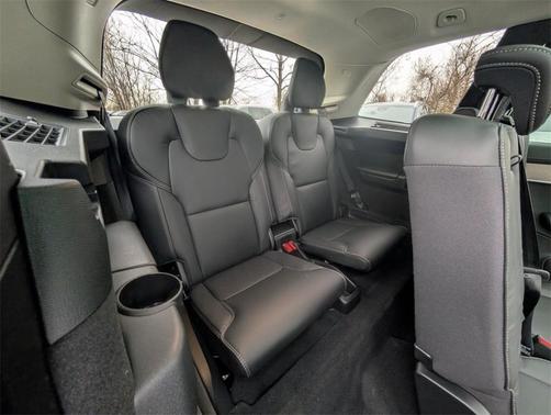 2026 Volvo XC90 B6 Ultra 7-Seater