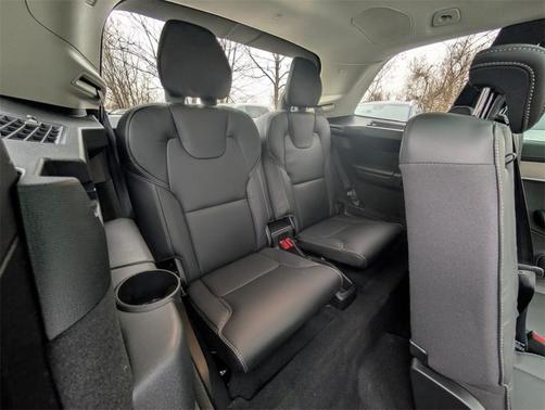 2026 Volvo XC90 B6 Ultra 7-Seater
