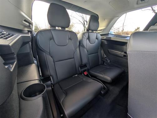 2026 Volvo XC90 B6 Ultra 7-Seater