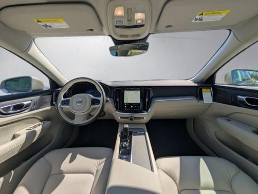 Bright 2026 Volvo V60 Cross Country B5 Plus