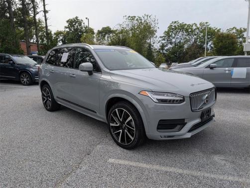 2024 Volvo XC90 B6 Plus Bright Theme 6-Seater