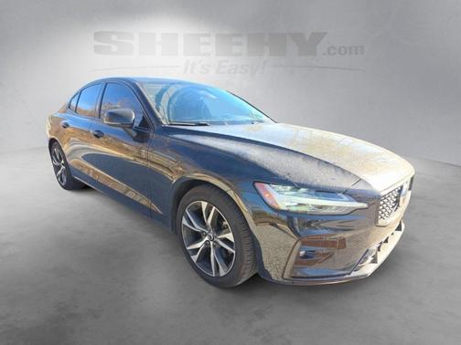 2025 Volvo S60 B5 Core