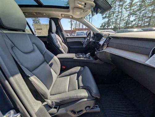 2025 Volvo XC90 Plug-In Hybrid T8 Ultra 7-Seater