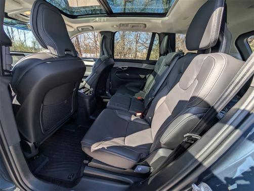 2025 Volvo XC90 Plug-In Hybrid T8 Ultra 7-Seater