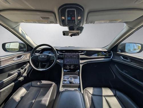 Metallic 2023 Jeep Grand Cherokee 4xe Base