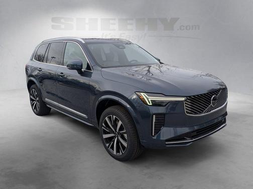 2026 Volvo XC90 B5 Core