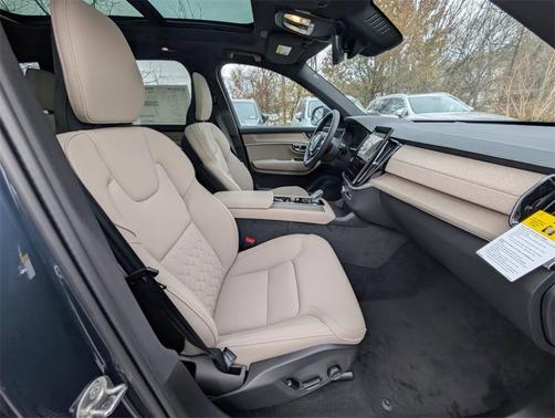 2026 Volvo XC90 B5 Core