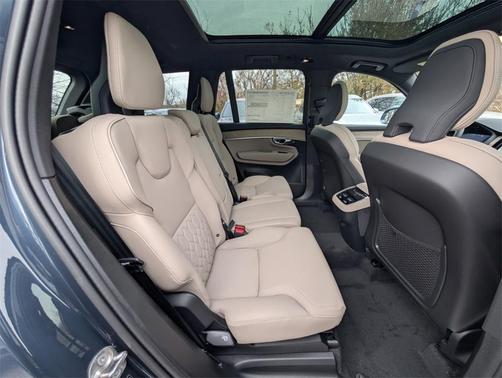 2026 Volvo XC90 B5 Core