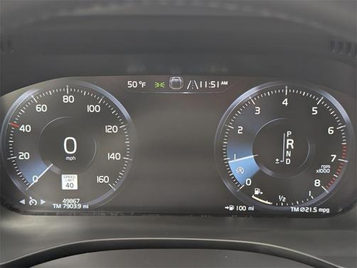 2021 Volvo XC60 T5 Momentum