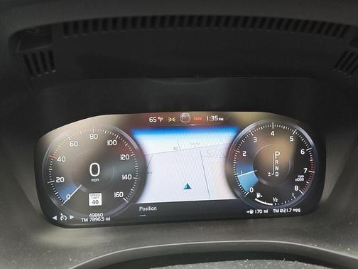 2021 Volvo XC60 T5 Momentum