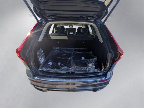 2026 Volvo XC60 B5 Ultra