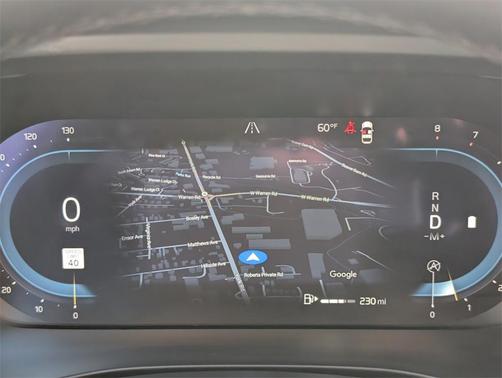 2023 Volvo XC40 B5 Plus Dark Theme