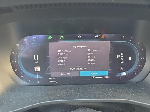 2023 Volvo XC40 B5 Plus Dark Theme