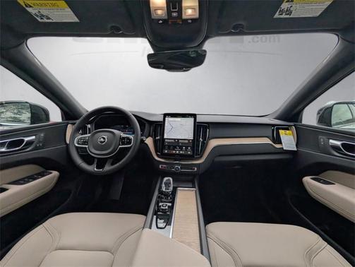 2026 Volvo XC60 B5 Plus