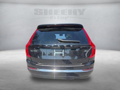 2024 Volvo XC90 B6 Plus Bright Theme 6-Seater