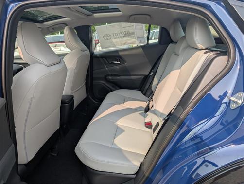 2025 Toyota Prius XLE