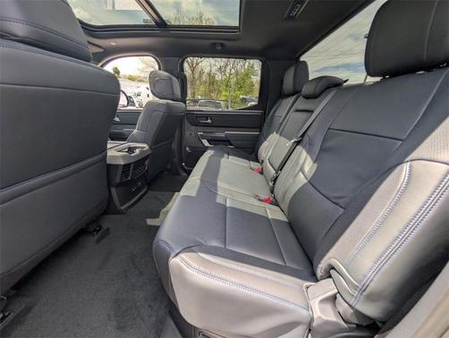 2025 Toyota Tundra Hybrid Platinum