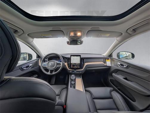 2026 Volvo XC60 B5 Ultra