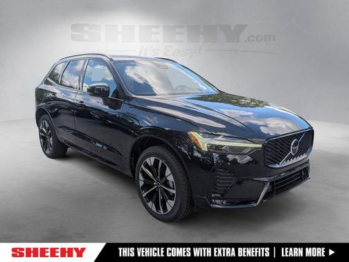 Onyx Black Metallic 2026 Volvo XC60 B5 Plus