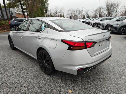 2021 Nissan Altima 2.5 SR