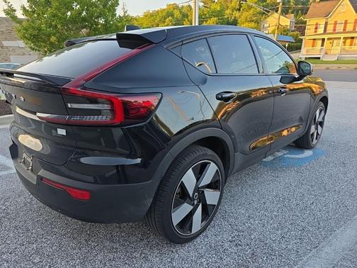 Onyx Black Metallic 2023 Volvo C40 Recharge Pure Electric Twin Ultimate