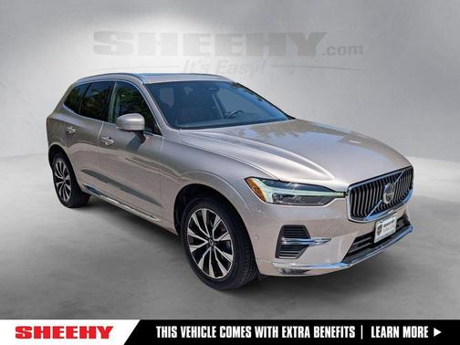 Bright 2023 Volvo XC60 B5 Plus Bright Theme