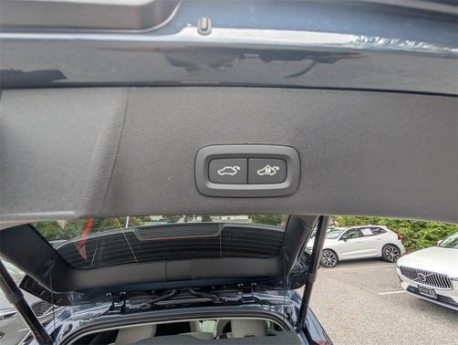 2026 Volvo XC40 B5 Ultra