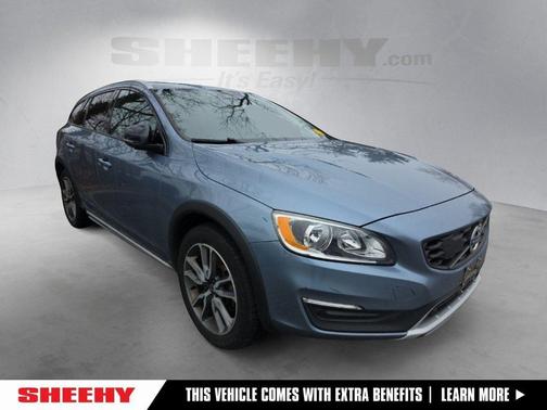 2017 Volvo V60 Cross Country T5