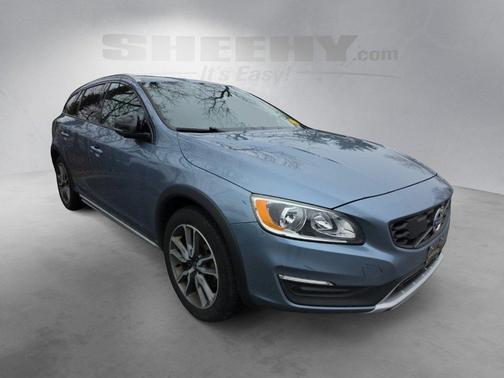 2017 Volvo V60 Cross Country T5