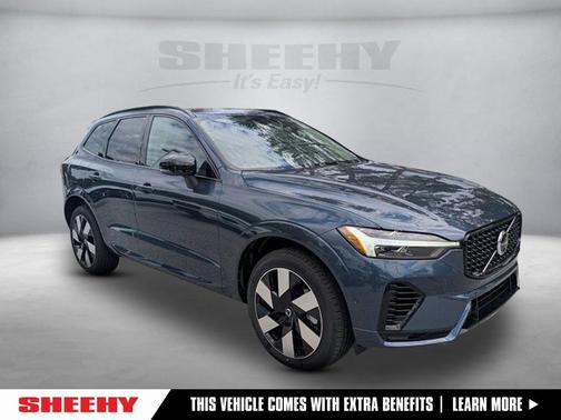 2025 Volvo XC60 Plug-In Hybrid T8 Plus