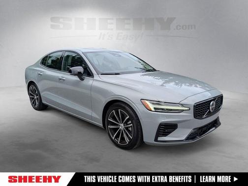 2025 Volvo S60 Plug-In Hybrid T8 Plus