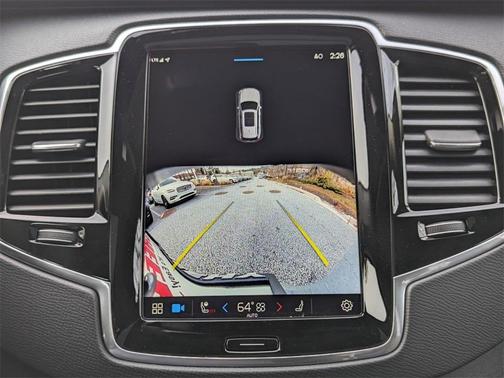 2025 Volvo XC90 Plug-In Hybrid T8 Plus 7-Seater