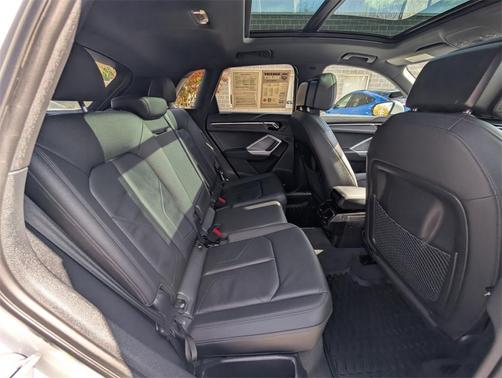 2022 Audi Q3 45 S line Premium