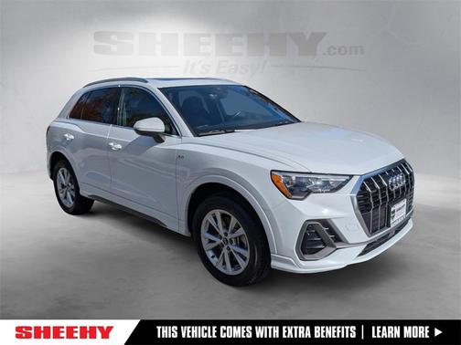 2022 Audi Q3 45 S line Premium