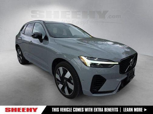 Metallic 2024 Volvo XC60 Recharge Plug-In Hybrid T8 Plus Dark Theme