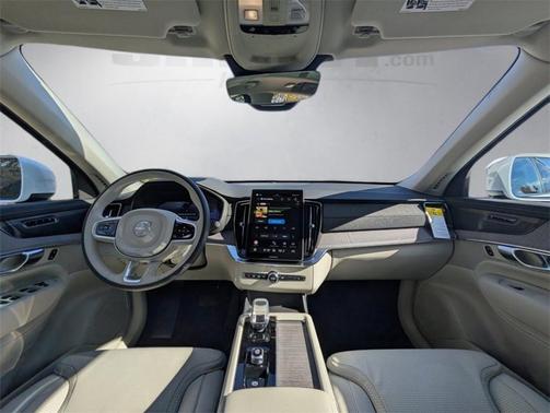 2026 Volvo XC90 B6 Ultra 7-Seater