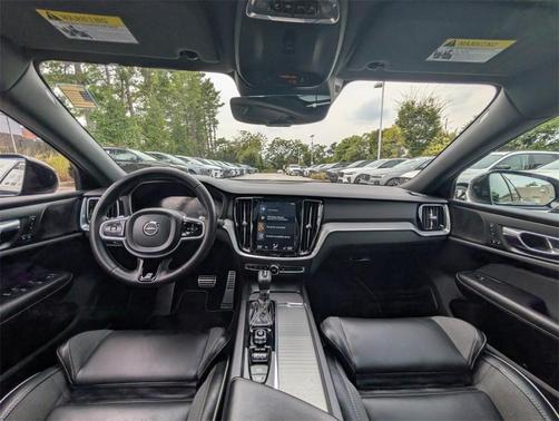 2019 Volvo S60 T5 R-Design