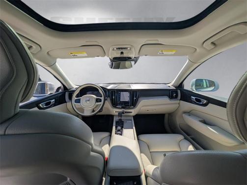 2020 Volvo XC60 T5 Inscription