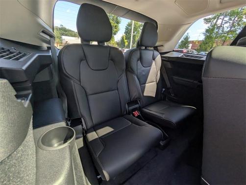2026 Volvo XC90 B6 Ultra 7-Seater