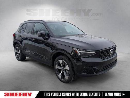 2026 Volvo XC40 B5 Plus