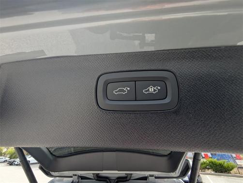 2025 Volvo XC90 Plug-In Hybrid T8 Ultra 7-Seater