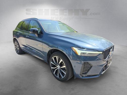 Denim Blue Metallic 2024 Volvo XC60 B5 Ultimate Dark Theme