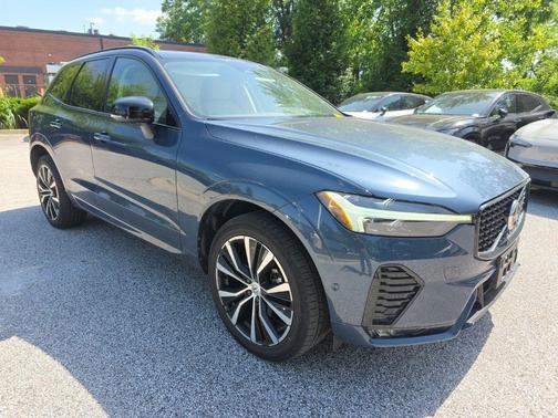 Denim Blue Metallic 2024 Volvo XC60 B5 Ultimate Dark Theme
