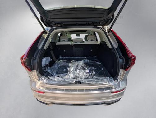 2026 Volvo XC60 Plug-In Hybrid T8 Ultra