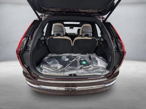 Red Metallic 2026 Volvo XC90 B6 Ultra 7-Seater