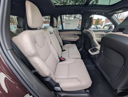 2026 Volvo XC90 B6 Ultra 7-Seater