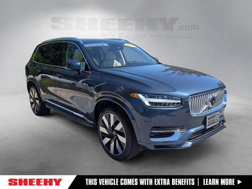 Denim Blue Metallic 2023 Volvo XC90 Recharge Plug-In Hybrid T8 Ultimate Bright Theme 7-Seater