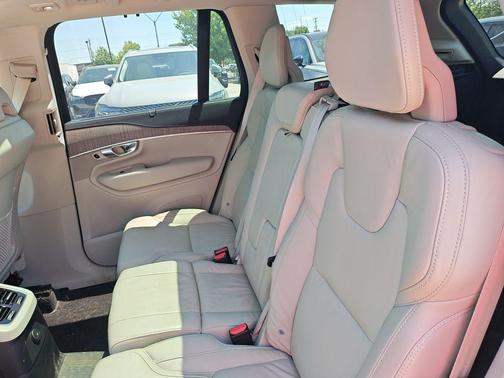 Denim Blue Metallic 2023 Volvo XC90 Recharge Plug-In Hybrid T8 Ultimate Bright Theme 7-Seater