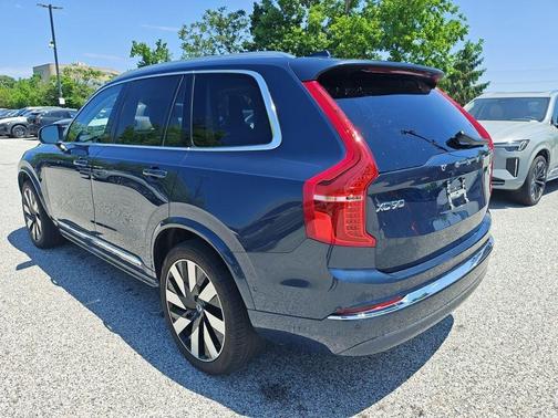 Denim Blue Metallic 2023 Volvo XC90 Recharge Plug-In Hybrid T8 Ultimate Bright Theme 7-Seater